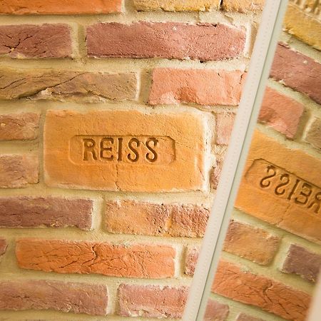 Біля Медичного Університету На Вулиці Кониського 5 Бічна Личаківської Lviv Extérieur photo